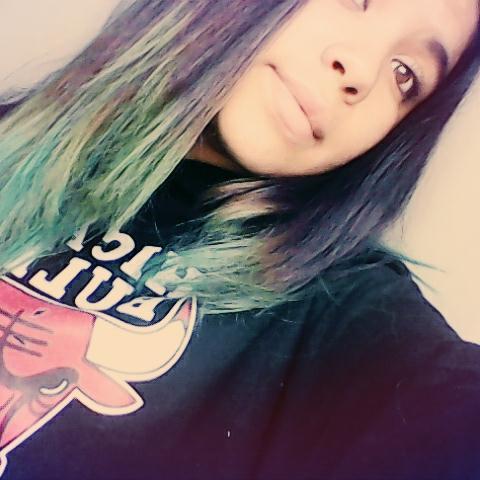 Hola Me Llamo Sinays Mi Apodo Es Sina Soy Emile ...  Soy Belieber3.. belieber 4eber Te Amoo Ruzioo !!!