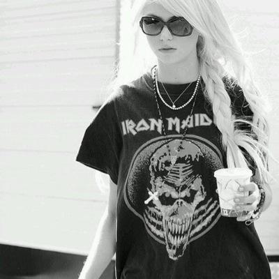amazingmomsen's profile picture. free follow from @fkniero (following on there would be nice!!)