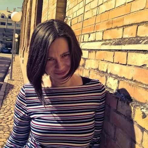 Periodista - Habrá palabras nuevas para la nueva historia y es preciso encontrarlas antes de que sea tarde (Ángel González)