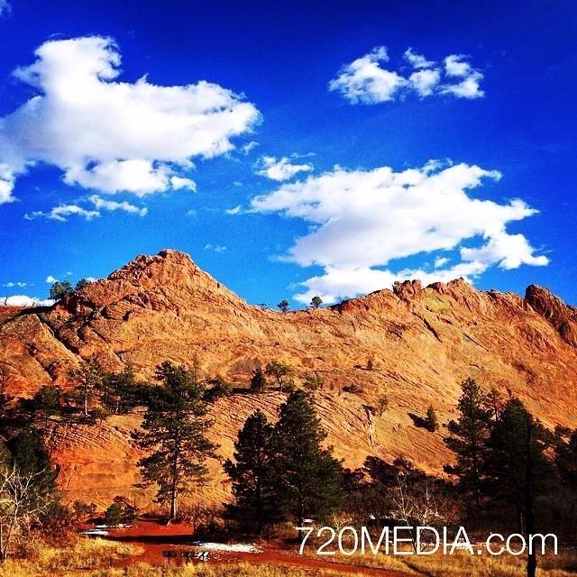 #ColoradoSprings is a beautiful place to live! Videos & photos by @TaaDixon Join our community on FB https://t.co/uP6bYPEjRB #pikespeak #getoutside