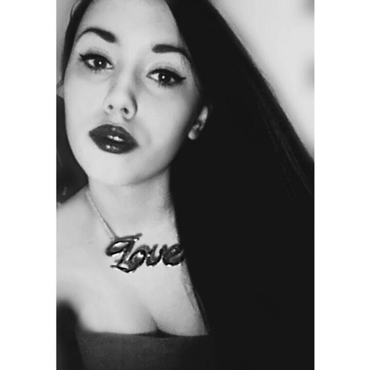 Tina_975's profile picture. instagram: @tinasabova