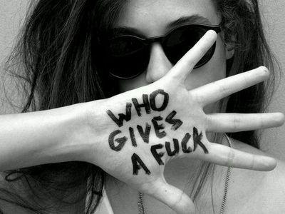 Anxious. Crazy. Lover of all animals. #girlswhosmoke
