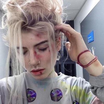 follow @splintercth ily,,