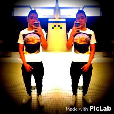 Denilson1611's profile picture. 