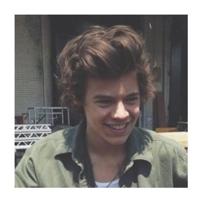 free follow from @94LOVELYHS, follow her!
she's close to her goal