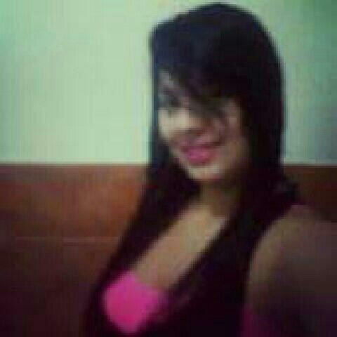 ser feliz por que estar triste no esta de moda