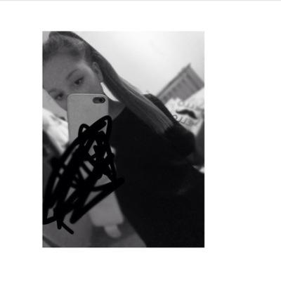 draw and sing tbh☺️Instagram:daisycoylee_ ❤️Snapchat:dxisy_babyy