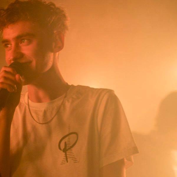 xstrombros's profile picture. 14 • no sé, hola.