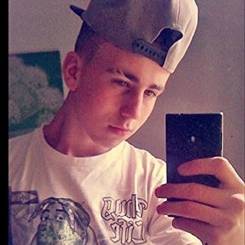 17 Just trying to make it  Gamertag -  o Sensa  Youtube / Sensav6
