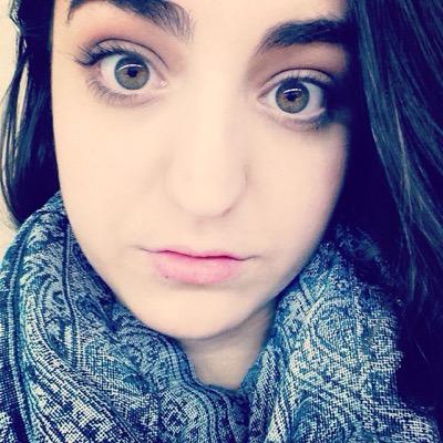 Ire_Alejo's profile picture. Cabezota y a veces demasiado impulsiva...Me gusta guiarme por lo que me dice el corazón :)
Tengo a la mejor princesa conmigo