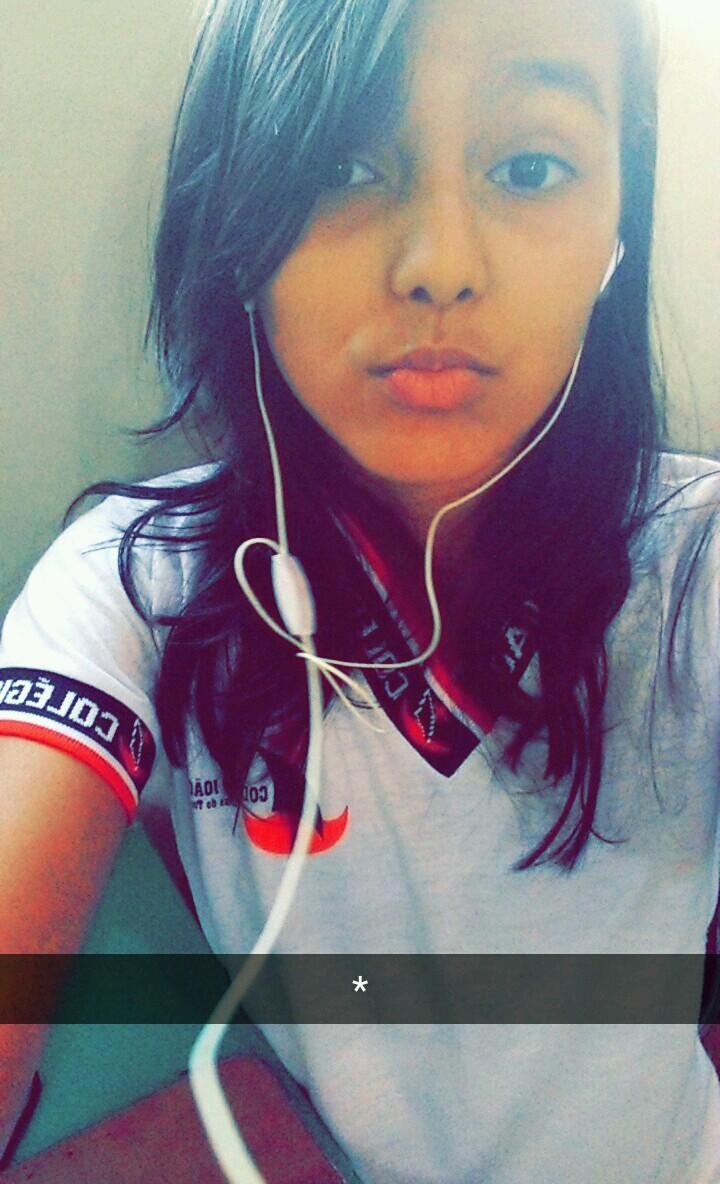 snapchat:Saah       Whats:(63)84102486.     Istagram:sedcr.              Face:samyraesthefanny da costa ribeiro