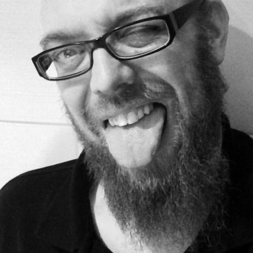 DadLunatic's profile picture. Vater. Mensch. Irrer.