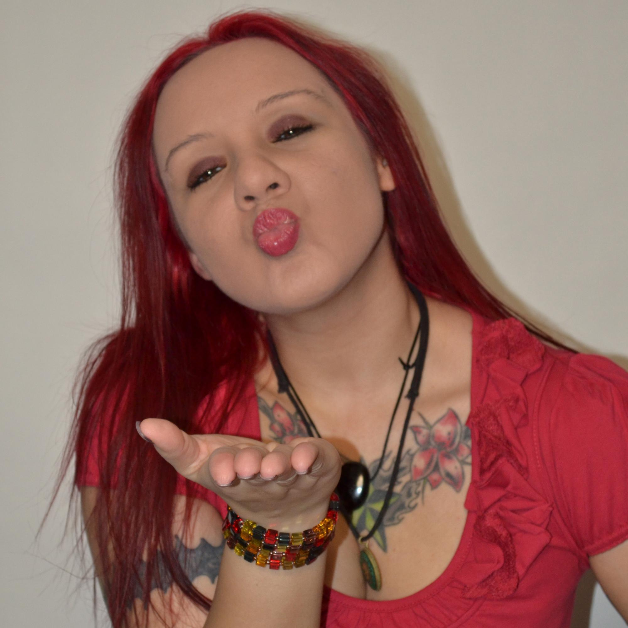 The Official Twitter Account of the Singer/Songwriter Sheila Grace; Get the Nothing in the world-Single here: https://t.co/qUN1uCdctq