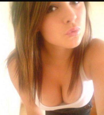 my name Sarah u follow me I follow back
