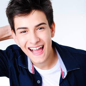 sou fã clube do ator matheus chequer
