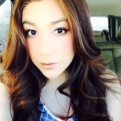 lesly_espino's profile picture. i go where ever the wind takes me ☁️