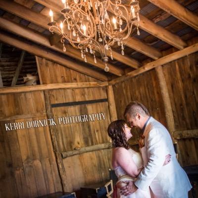 Easy-going professional wedding photographer, celebrating life, love & happiness!