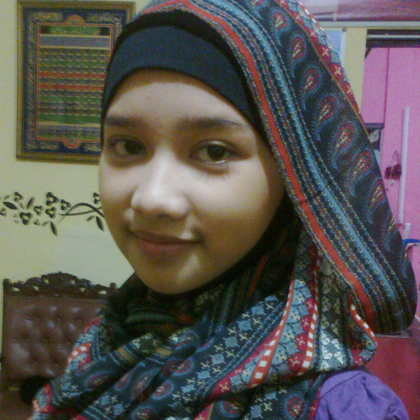 Internet Marketer. Model Hijab. dan Dress Muslim Design. PIN: 535 E4 96E