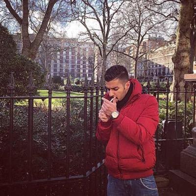 لك حرية الكتابة والتعبير بس تذكر✋ { ومايلفظ من قول الا لديه رقيب عتيد } .
#kaifan