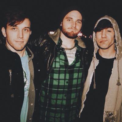 2/2+band acc @savingapollo I SUPPORT GARETTE (-: Also follow my main: @TheLeticiaRamos
