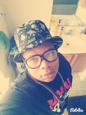 DTR till death of me
1.9.98
rapper/singer/songwriter
Soundcloud  Trizzy Cain