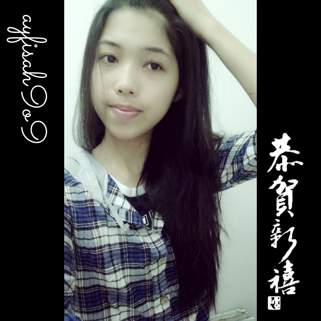 my age 20 years .. love music.. Malaysian Artist Favorite @nanaasheme