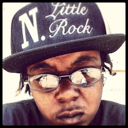 made_mac's profile picture. 