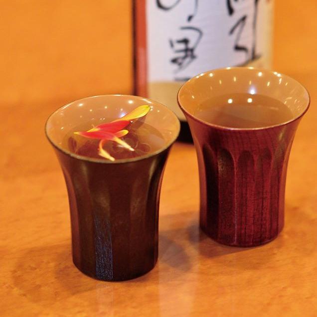 石川県の伝統文化産業でもある、山中塗り（山中漆器）の製造販売会社です。嘉匠庵は生活を豊かにしてくれる道具をお手元に！をモットーに活動して参ります。