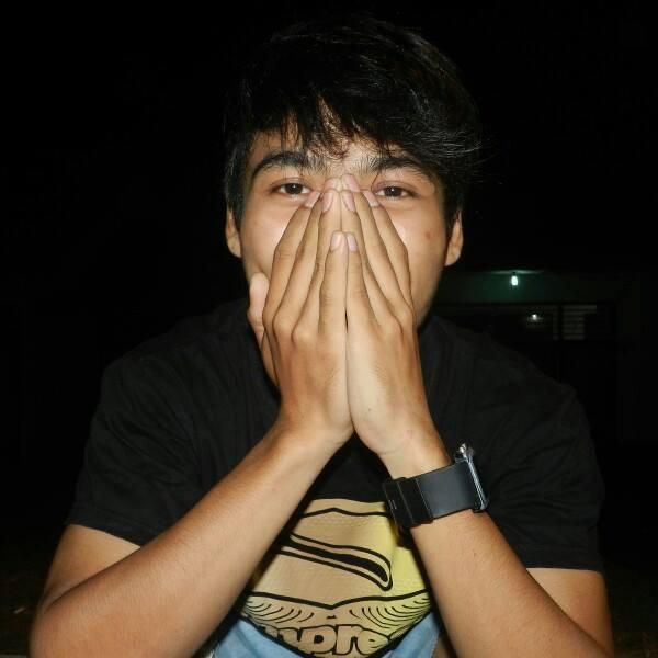 Ti_Informatika's profile picture. yang penting halal