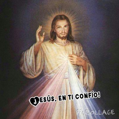 DafnePineda1's profile picture. x Xto + + y +