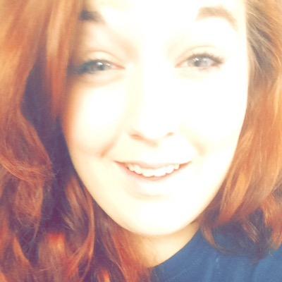 Leo sun~Virgo rising~Scorpio moon. Inhaling flowers and exhaling stars. Constantly kissing the earth with my feet.