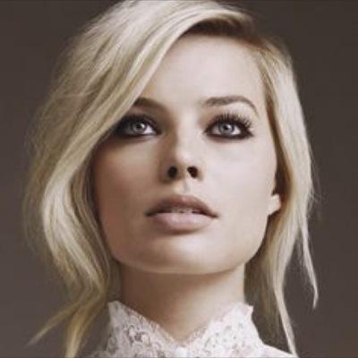 Actress. { FL/RP 18+ Descriptive }