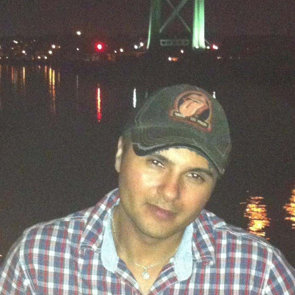 GLOWPLEX's profile picture. 