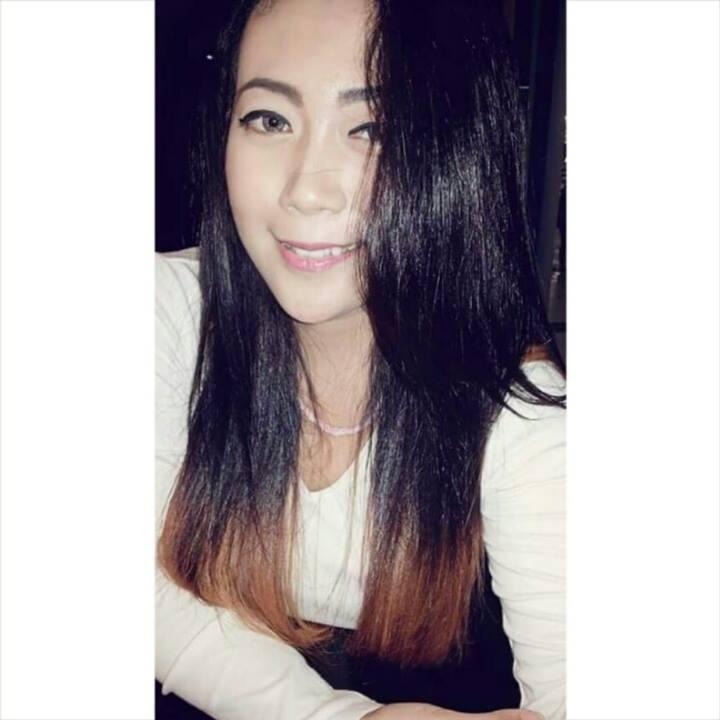 Make beautiful at every step in the long journey that feels tired until one day we no longer hold the world (˘ ⌣˘)ε `)