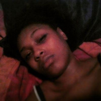 19 & Beautiful l No Worries l Single l Mummie l Hunqry