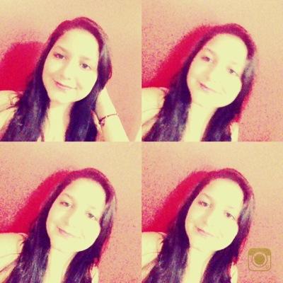 marianamagno11's profile picture. 