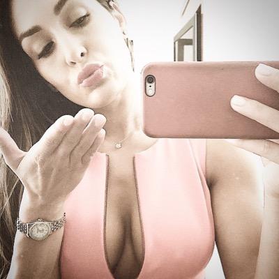 [RP] Behind every beautiful girl is a fighter. 2013 diva of the year; current 2x divas champion; 1/2 of the Bella Twins and reality star of Total Divas. [Taken]