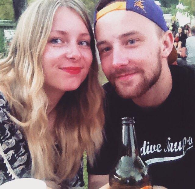 sarz_11's profile picture. The world is like a book, those who do not travel only read one page.
☀️