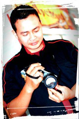 NuNu_QiNi's profile picture. Eksekutif tua