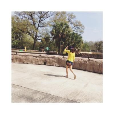 ''Nunca se sabe lo que es ser fuerte, hasta que ser fuerte es la única opción''.
- Bob Marley.