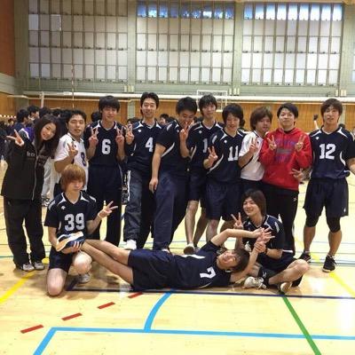 千葉工大バレーボール部です！ 監督がいないので自分たちで楽しく火.木17:00〜、土曜09:00〜の週3で練習してます(o´・ω-)b 質問等ありましたら何でも聞いてください！ ・関東7部、理工3部 練習試合相手募集中です🙇 https://t.co/MuXA5MBtwH