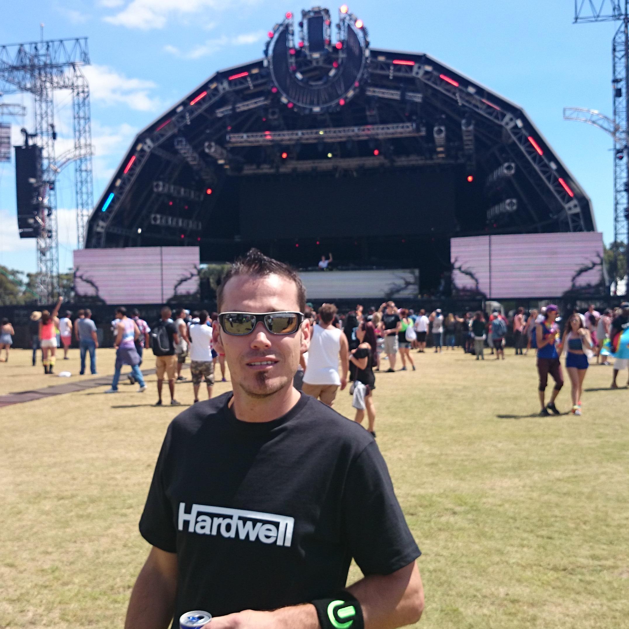 DJSledgeSA's profile picture. DJ Sledge, aka Cassie Van Zyl, BIG Fan of DVBBS and Hardwell !!!