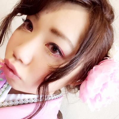 loveeee_____'s profile picture. 水商売をやめてくれないか