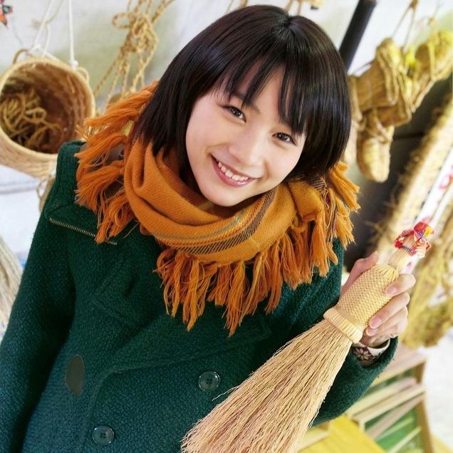 ট ইট র かわいい 能年玲奈 予想外の結果 能年玲奈 橋本愛 有村架純 あまちゃん女優３人の顔を合成したらこうなった 平均顔 橋本愛 能年玲奈 有村架純 ジグノート Http T Co Odg2wlljhj
