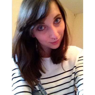 hoodlet_'s profile picture. Vegan, environment loving,mother of one. 💛 Say something good.