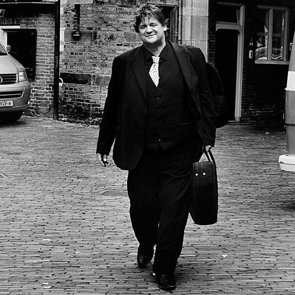 Jan Willem van Opstal; acteur, zingende oesterman, troubadour, culinair #yannlawick