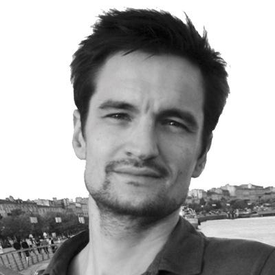 TRÈS en colère contre le tri des déchets approximatif et traumatisé par les redevances de stationnement abusives.