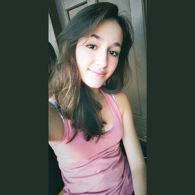 Ela Vive Um Sonho Constante