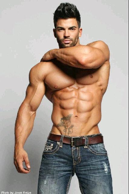 The Official #hottiespixs. Is all about showing People picture of hot people around the world ,and giving people the latest update. Photographic and fan page.