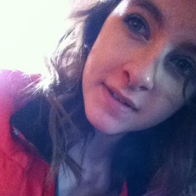 FreedAlyssa's profile picture. im 13 big band lover will NOT stand for bullying a few bands i like are PTV SWS BVB MIW and Foo Fighters plus many more i LOVE going to concerts with my friends